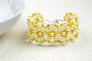 Bead Bracelets from One Basic Pattern