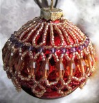 Change a Necklace Pattern into an Ornament Cover