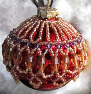 Change a Necklace Pattern into an Ornament Cover
