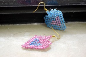 Making Heart-in-heart Brick Stitch Earrings